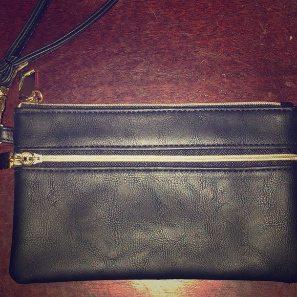 Non leather Wristlet - Picture 1 of 4